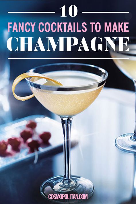 FANCY CHAMPAGNE COCKTAILS: Sure, champagne is always fun and ~fancy~ but it's even more better when you pair it with these ingredients to whip up some extra special drinks. Click through to find drinks perfect for brunch, holiday parties, and any celebration! ~Fancy!~ Holiday Champagne Cocktails, Champagne Dinner, Fancy Champagne, Champagne Martini, Raspberry Mojito, Champagne Drinks, Champagne Cocktails, Cocktail Ideas, Fancy Cocktails