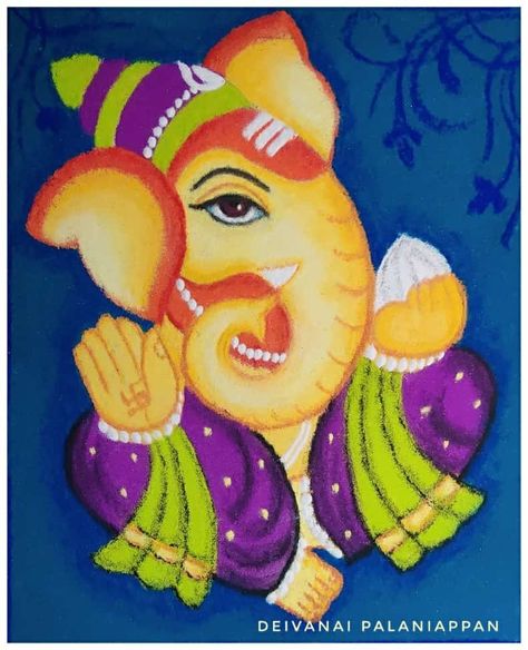 Rangoli Design Ganpati, Labh Pancham Rangoli, Softboard Ideas, Ganapati Rangoli, Ganpati Rangoli, Ganesh Rangoli, Ganesha Rangoli, Juice For Skin, Cloth Painting