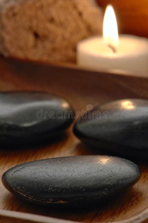 Asian Massage, Massage Stones, Hot Stone Massage, Stone Massage, Hot Stones, Thai Massage, Spa Inspiration, Relax Spa, Massage Room