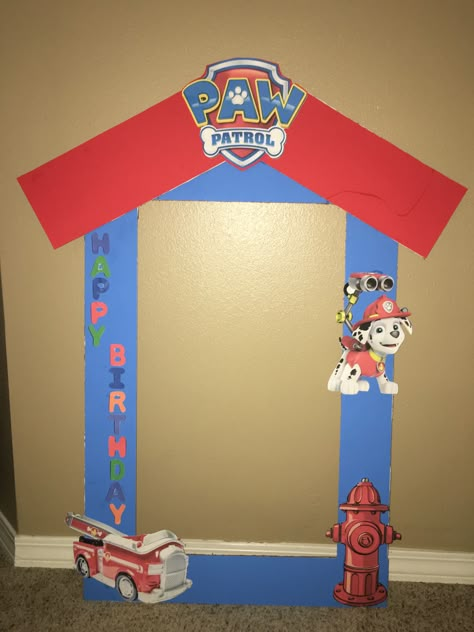 Paw Patrol Door Decoration, Paw Patrol Decorations Diy, Paw Patrol Halloween Decorations, Paw Patrol Party Decorations Diy, Diy Paw Patrol Birthday Decorations, Paw Patrol Photo Shoot Ideas, Paw Patrol Diy Decorations, Diy Paw Patrol Decorations, Diy Paw Patrol Party