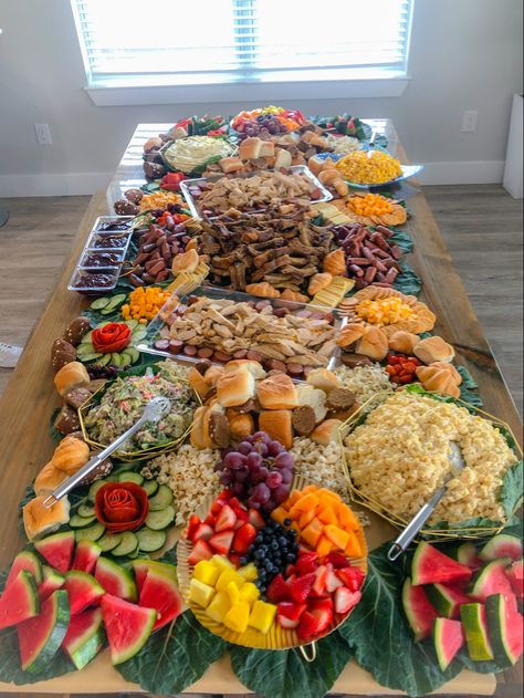 Harvest Feast Food, Small Event Food Ideas, Cold Lunch Buffet Ideas, Grazing Table With Hot Food, Hot Food Grazing Table Ideas, Cold Platter Ideas, Meat Grazing Table, Harvest Table Food Ideas, Lunch Buffet Table