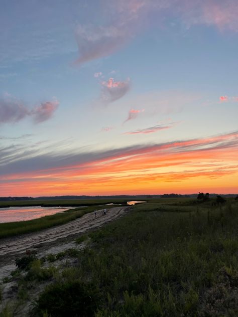 Duxbury beach sunset massachusetts east coast summer aesthetic beach new england summer East Coast Summer Aesthetic, Duxbury Massachusetts, Massachusetts Summer, East Coast Beach, East Coast Aesthetic, East Coast Summer, New England Summer, Boston Vacation, Summer Aesthetic Beach