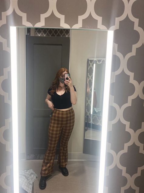 70s Plaid Pants Outfit, Plaid Flare Pants Outfit, Brown Plaid Pants Outfit, Classic Doc Martens, Black Cropped Shirt, Midsize Fall Outfits, Plaid Pants Outfit, 70s Pants, Midsize Outfits