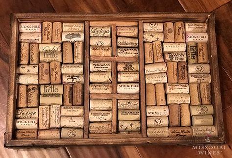 Serving Tray Diy, Wine Themed Decor, Cork Tray, Diy Serving Tray, Wine Cork Crafts, Tray Diy, Wine Decor, Wine Corks, Wine Theme