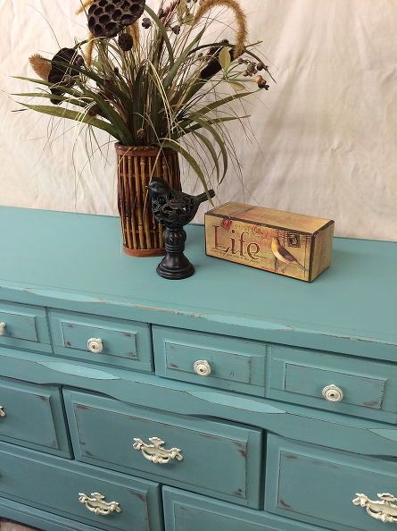 Annie Sloan Provence Painted Furniture, Bedroom Furniture Painted, Annie Sloan Provence, Vintage Bedroom Furniture, Painted Bedroom Furniture, Sand Paper, Vintage Bedroom, Annie Sloan, Painted Furniture