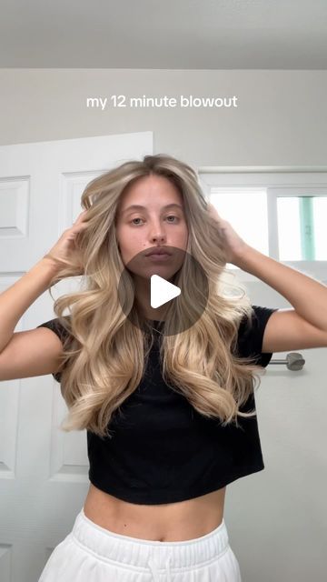 Kaitlynn Bell on Instagram: "loose & bouncy blown out curls ❤️‍🔥" Loose Bouncy Curls, Blown Out Hairstyles, Blown Out Hair, Bouncy Hair, Full Hair, Blowout Hair, Bouncy Curls, Loose Curls, Hair Styles