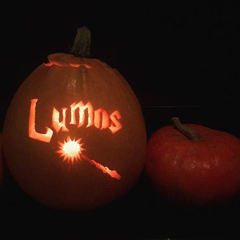 ...nox... Happy Halloween 👻🎃 . . . #halloween #october #harrypotterbooks #harrypotter #lumos #pumpkin #harrypotterpumpkin #lettering… Easy Harry Potter Pumpkin Carving Ideas, Harry Potter Pumpkin Ideas, Harry Potter Pumpkin Carving Ideas, Cool Pumpkin Ideas, Pumpkin Carving Ideas Cute, Cute Pumpkin Carving Ideas, Pumpkin Ideas For Halloween, Harry Potter Pumpkin Carving, Halloween Pumpkin Ideas