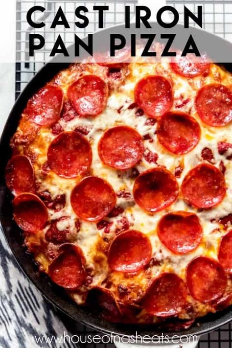 Cast Iron Pan Pizza, Copycat Pizza Hut, Cast Iron Pizza Recipe, Pizza Hut Pizza, Cast Iron Skillet Recipes Dinner, Cast Iron Skillet Pizza, Cast Iron Skillet Cooking, Deep Dish Pizza Recipe, Cast Iron Pizza