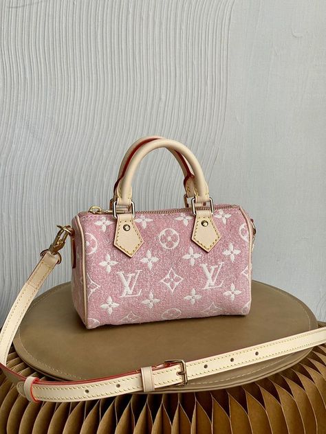 LOUIS VUITTON BAG LV NA‮ON‬ SPEED‮Y‬ M81213 Lv Pink Bag, Lous Viton Bag, Louis Vuitton Pink Bag, Pink Lv Bag, Natrual Nails, Dream Bags, Louis Vuitton Pink, Summer Bag, Carrie Bradshaw