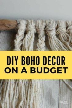 Bohemian Homes, Boho Crafts, Boho Crafts Diy, Diy Boho Decor, Halloween Decorations Diy Outdoor, Diy Boho, Yarn Wall Hanging, Deco Boheme, Diy Home Decor Bedroom