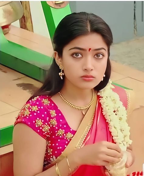 Deepika Hairstyles, Rinku Rajguru, Expression Queen, Stylish Actresses, Rashmika Mandanna, Actress Images, Image Hd, India Beauty, Desi Beauty