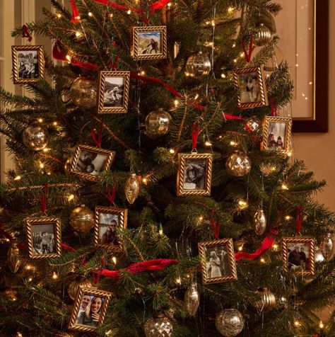 2024 Holiday Gift Guide: Moms | Cup of Jo Christmas Tree With Pictures, Christmas Ornament Frame, Picture Frame Christmas Ornaments, Frame Ornaments, Winter Mood Board, Mini Picture Frames, Picture Frame Ornaments, Rope Frame, Picture Tree