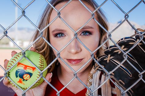 Softball senior girl’s fence pose ideas. Copyright www.fleurdeleaphotography.com Tucson Arizona Softball Picture, Softball Photography, Softball Photos, Softball Senior Pictures, Senior Softball, Cheers Photo, Sport Portraits, Softball Pictures, Baseball Pictures