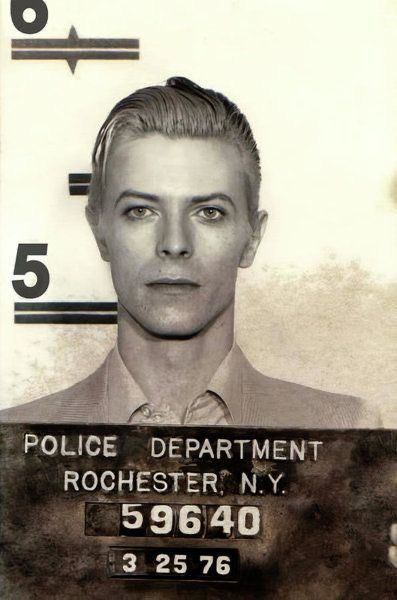 Rockstar Mugshots, Bowie Poster, David Bowie Poster, Celebrity Mugshots, Photos Rares, African American Family, Mug Shot, Life On Mars, Rock N’roll