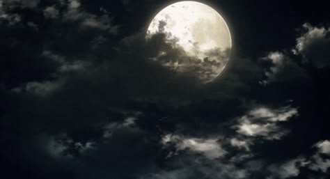 Anime Moon, Night Clouds, Sky Gif, Night Gif, Moon Clouds, Banner Gif, Animation Reference, Art Prints Quotes, Dark Skies