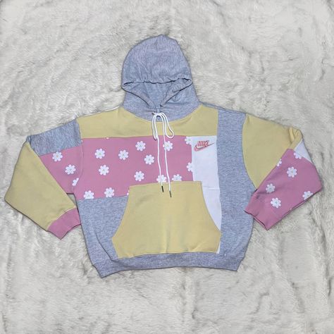 Reworked Clothes Thrift Stores, Rework Clothes, Reworked Clothes, Patchwork Hoodie, Clothing Upcycle, Upcycle Sewing, Diy Clothes Design, Repurposed Clothing, Pastel Outfit