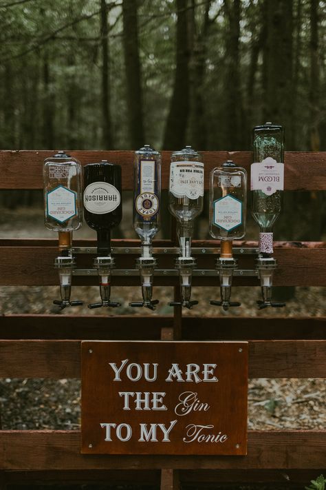 Gin Festival, Wedding Drink Bar, Original Wedding Ideas, Wedding Alcohol, Wedding Drink Station, Wedding Dr, Gin Bar, Enchanted Forest Wedding, Beautiful Outdoor Wedding