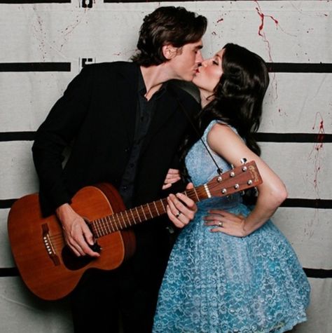 Couples Halloween costume...June Carter and Johnny Cash! Contractor License, Johnny Cash June Carter, Halloween 2010, Couples Costumes Creative, Cute Couples Costumes, Ford Convertible, Johnny And June, Diy Couples Costumes, Halloween Parejas