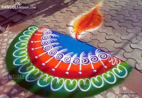 Half Rangoli Designs, Sanskar Rangoli, Terracotta Painting, Welcome Rangoli, Rangoli Designs For Diwali, Indian Rangoli Designs, Cultural Food, Easy Rangoli Designs Videos, Rangoli Designs Simple Diwali