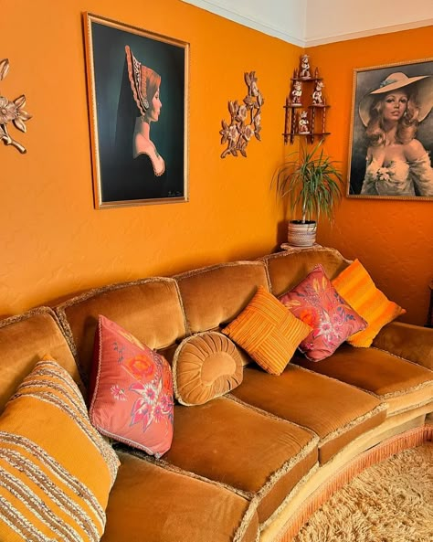 | living room angles.🌼#70slivingroom #70saesthetic #70sart #retroart #kitsch #bohoismyjam #showmeyourboho #70s #kitschart #myvintagehome… | Instagram 70s Orange Living Room, 70s Glam Home Decor, 60s Mod Interior Design, 70’s Home Decor, 70’s Living Room, 70s Living Room Aesthetic, Old Hollywood Living Room, 70s Couch, Retro Living Room Ideas