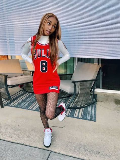 Nba Game Outfit Woman Jersey, Jordan 23 Jersey Outfit Women, Chicago Bulls Game Outfit Women, Jersey And Jordans Outfit, Jordan 23 Birthday Ideas Outfit, Jordan Jersey Outfit Women, Jordan Jersey Outfit, Bulls Jersey Outfit Woman, Bulls Game Outfit Women