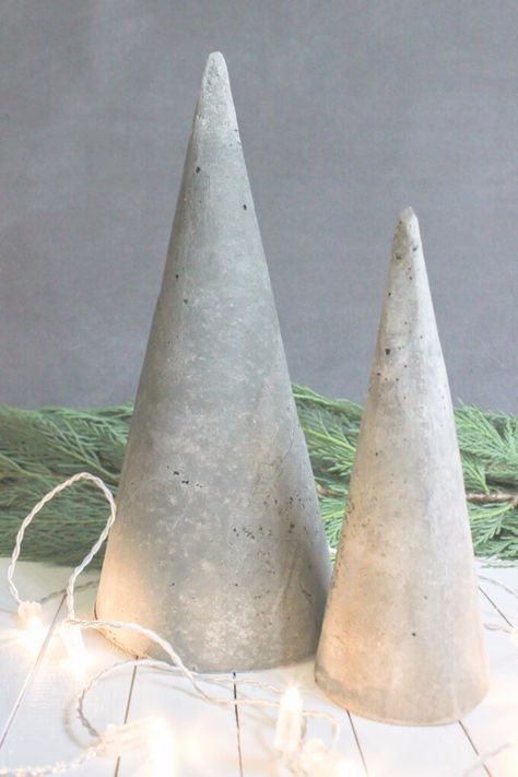 Best DIY Ideas for Your Christmas Tree - DIY Concrete Christmas Trees - Cool Handmade Ornaments, DIY Decorating Ideas and Ornament Tutorials - Creative Ways To Decorate Trees on A Budget - Cheap Rustic Decor, Easy Step by Step Tutorials - Holiday Crafts for Kids and Gifts To Make For Friends and Family http://diyjoy.com/diy-ideas-christmas-tree Concrete Christmas, Cement Ideas, Cement Projects, Minimalist Christmas Decor, Diy Cement, Cement Diy, Cement Art, Christmas Tree Decorations Diy, Real Christmas Tree