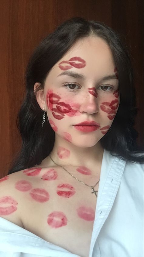 Kiss Costume Makeup, Kiss Mark Makeup Look, Love Letter Halloween Costume, Lipstick Kiss Marks On Face, Kisses Halloween Costume, French Kiss Costume Halloween, Cupid Halloween Costume Ideas, Cupid And Psyche Costume, Scary Cupid Costume