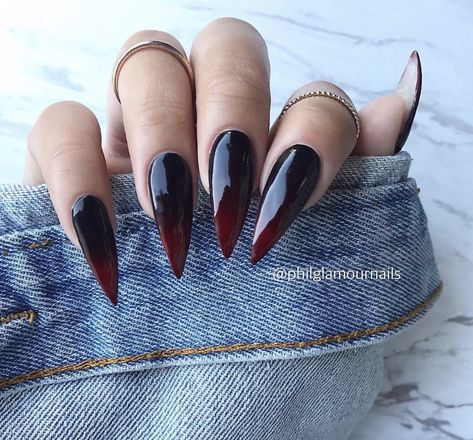 Halloween Nails Short Acrylic, Halloween Nails Short, Red Stiletto Nails, Red Ombre Nails, Acrylic Nails Stiletto, Black Nails With Glitter, Witchy Nails, Weak Nails, Halloween Acrylic Nails