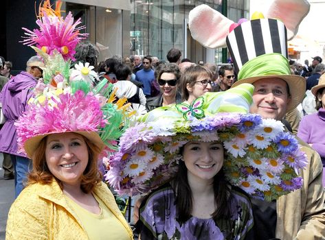 NYC Easter Parade, moder Easter bonnets Easter Bonnet Competition, Easter Hat Parade, Easter Hat, Easter Hats, Easter Bonnet, Crazy Hats, Races Fashion, Easter Parade, About Easter