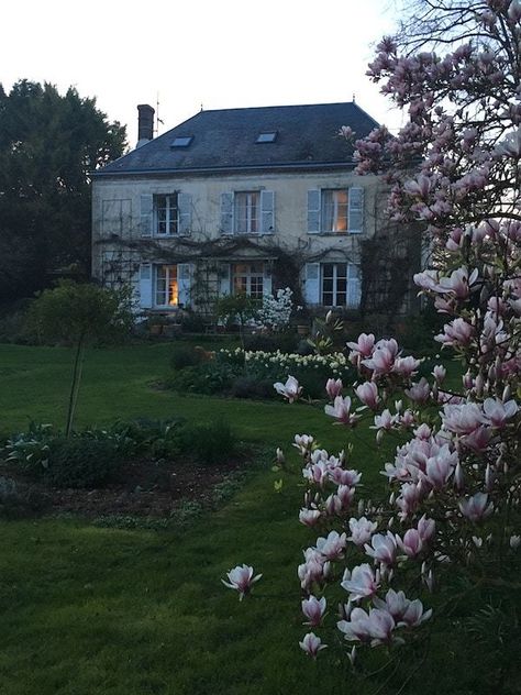 serenely secluded in france - MY FRENCH COUNTRY HOME My French Country Home, Casa Country, Countryside House, French Cottage, French Chateau, French Countryside, French Country House, French House, My Dream Home