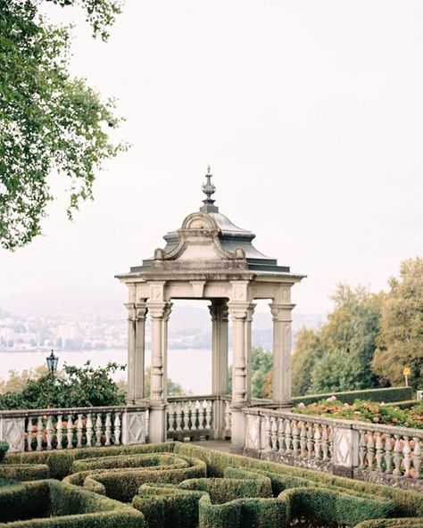 Castle Exterior, Hyrule Castle, Royal Aesthetic, Formal Gardens, Mediterranean Garden, Princess Aesthetic, Versailles, Secret Garden, In The Middle