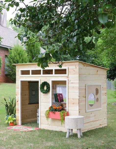 Decoracion Simple Playhouse, Diy Playhouse Plans, Playhouse Plan, Kids Indoor Playhouse, Jen Woodhouse, Free Building Plans, Playhouse Plans, Indoor Playhouse, Diy Playhouse