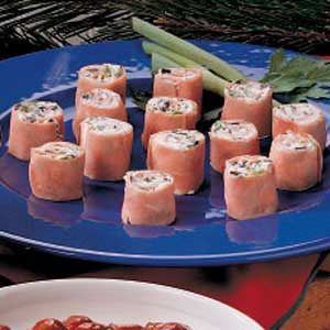 Ham Cream Cheese Olive Roll Up, Appetizers Pinwheels, Ham Rollups, Ham Roll Ups, Ham Rolls, Cream Cheese Roll Up, Onion Rolls, Keto Appetizers, Cheese Rolls