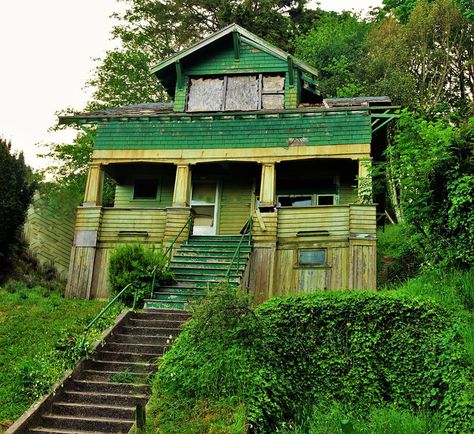 As a kid, I loved digging in the dirt on my grandfather's property way out in rural Oregon. I would always find great pieces of history, like an old vintage 7-Up bottle. These incredible old structures are frozen in time, and no matter what the history may be, there's always a story to tell insid Oregon Houses, Old Structures, Oregon Life, Old Abandoned Buildings, Astoria Oregon, Abandoned Property, Spooky Places, 7 Up, State Of Oregon