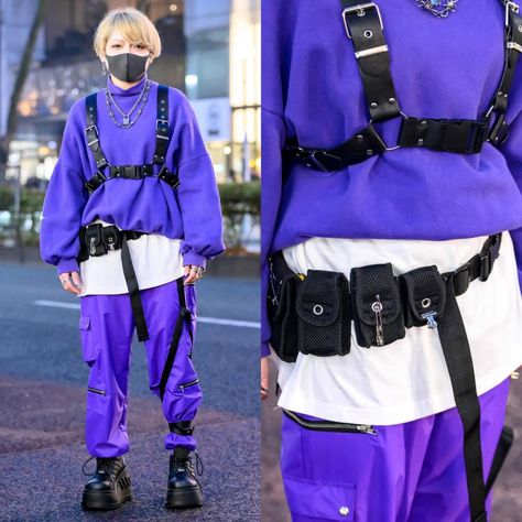 Colorful Techwear Aesthetic, Colourful Techwear, Cyberpunk Fashion Women Neon, Cyberpunk Outfit Colorful, Purple Cyberpunk Outfit, Neon Cyberpunk Aesthetic Outfit, Hyperpop Aesthetic Fashion, Neon Cyberpunk Outfit, Purple Techwear