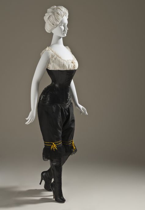 Corset and Pantaloons: ca. 1900, English, leather and metal, embellished linen. Edwardian Corsets, Lingerie Vintage, Vintage Corset, Antique Clothing, Leather Corset, Edwardian Fashion, Historical Costume, Historical Dresses, Moda Vintage