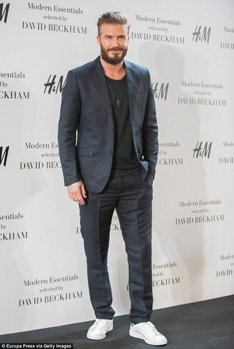 David Beckham returns to Madrid to present new collection #dailymail Suite With Sneakers Men, Boyfriend Stuff, David Beckham Style, Workout Man, Suits And Sneakers, Beckham Style, How To Wear Sneakers, Brooklyn Beckham, Smart Outfit