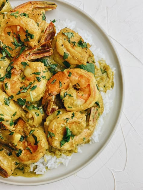 Yellow Curry Shrimp, Whisper Of Yum, Yellow Curry Powder, Yellow Curry Recipe, Milk Fish, Citrus Shrimp, Shrimp Curry, Seafood Dinners, Yellow Curry