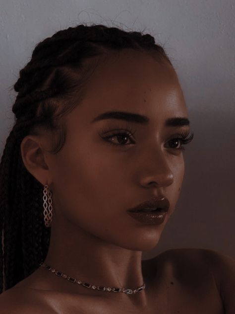 Layla Aesthetic, Photographie Indie, Cute Box Braids, Cute Box Braids Hairstyles, African Braids, Box Braids Hairstyles, The Villain, Afro Hairstyles, Brown Skin