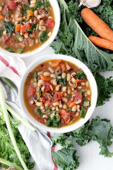 New Year's Day Soup Recipes Black Eyed Pea Soup, Chicken Vegetable Soup Recipes, Black Eyed Peas Recipe, Black Eyed Pea, Vegetable Soup With Chicken, Homemade Soup Recipe, Instant Pot Soup Recipes, Pea Recipes, Healthy Instant Pot Recipes