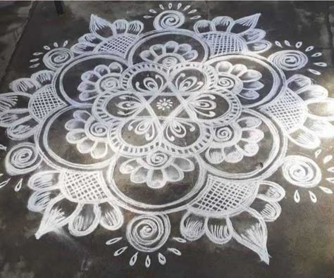 Simple White Rangoli Designs, Rongali Design, Mugullu Rangoli Designs, Beautiful Rangoli Designs Indian, White Rangoli Design, Pongal Rangoli Design, Rangoli Big, White Rangoli, Simple Rangoli With Dots