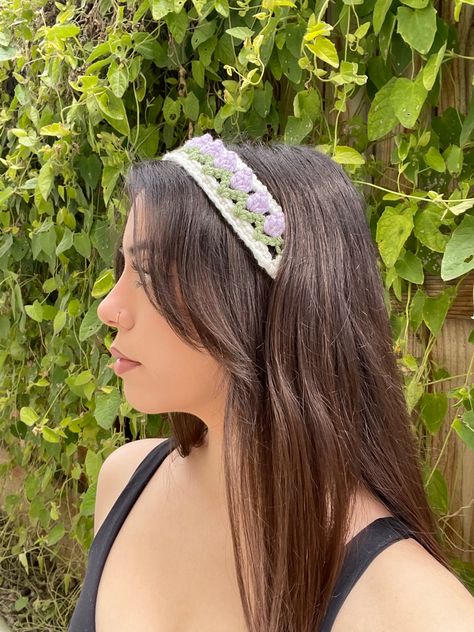 Crochet Bando Top, Crochet Tulip Headband, Crochet Headband Aesthetic, Hairband Crochet, Easy Bow, Crochet Flower Headbands, Crochet Hairband, Chic Crochet, Headband Crochet