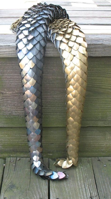 scale maille dragon tail - OMG! #diy #crafts Aquarius Cosplay, Dragon Tails, Scale Maille, Dragon Cosplay, Covered Dress, Scale Armor, Metal Dragon, Scale Mail, Dragon Tail