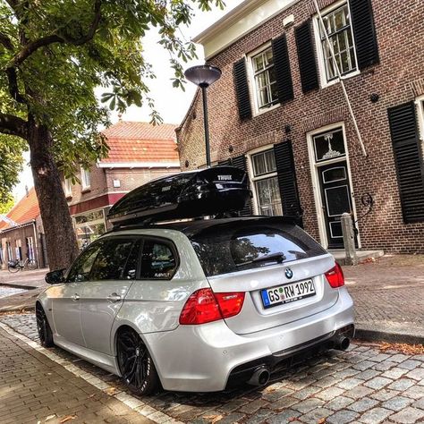 Bmw E91, Bmw 535, Serie Bmw, Bmw Wagon, Wagon Cars, Bmw X5 E70, Roof Box, Bmw E60, Euro Cars