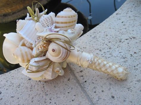 Shell Bouquet, Beach Bouquet, Seashell Bouquet, Mexico Beach Weddings, Prom Planning, Shell Wedding, Seashell Wedding, Beachy Wedding, Beach Wedding Reception