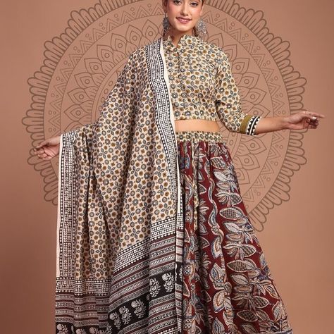 Shop at www.emeraldatelieruk.com from before hand picked collection of Pure cotton women’s clothing for all occasions: : : : : : :. #sustainablefashion #ethnicwear #festivecollection #navratricollection #lehenga #bohochic #bohemian Ethnic Crop Top, Indian Crop Tops, Garba Outfit, Navratri Dress, Cotton Lehenga, Yellow Lehenga, Bagru Print, Navratri Special, Semi Formal Dress