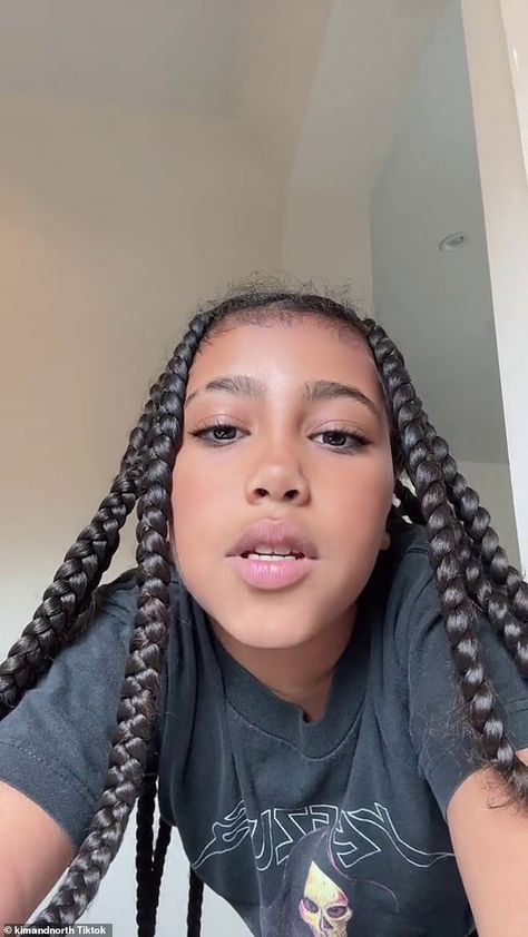 North West Tiktok, North West Hairstyles, North Kardashian West, North West Braids, North Kardashian, North West Outfits, North West Kardashian, Kardashian Braids, Kim Kardashian And North