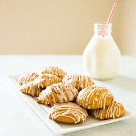 Old-Fashioned Soft Pumpkin Cookies - used this cookie to represent Trump in a election set of cookies. Straight forward, soft, and kind of boring. Chickpea Water, Rolled Cookies, Soft Pumpkin Cookies, Drop Cookie, Pumpkin Roll, Spice Cookies, Glaze Recipe, Flaxseed, Pumpkin Cookies