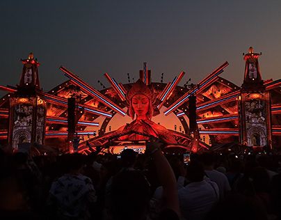 Check out new work on my @Behance profile: "Kinetic Field - EDC México | Date: 23/02/2024" http://be.net/gallery/205992755/Kinetic-Field-EDC-Mxico-Date-23022024 Music Artwork, Mexico City, Freelancing Jobs, New Work, Architecture Design, Architecture, Photography