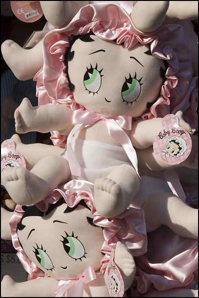 Betty Boop Baby Shower Ideas, Glitter Lip Balm, Betty Boop Party, Diy Halloween Doll, Betty Boop Gifts, Baby Betty Boop, Cake Hello Kitty, Betty Boop Doll, Betty Boop Baby